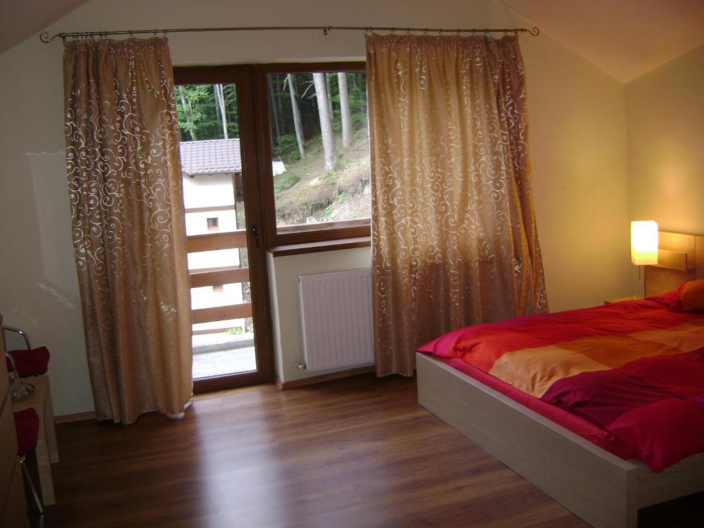Casa Anotimpuri Otel Sinaia Oda fotoğraf